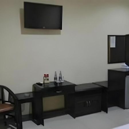 Hotel Khalista Purwakarta Esterno foto