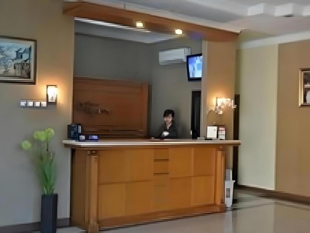 Hotel Khalista Purwakarta Esterno foto