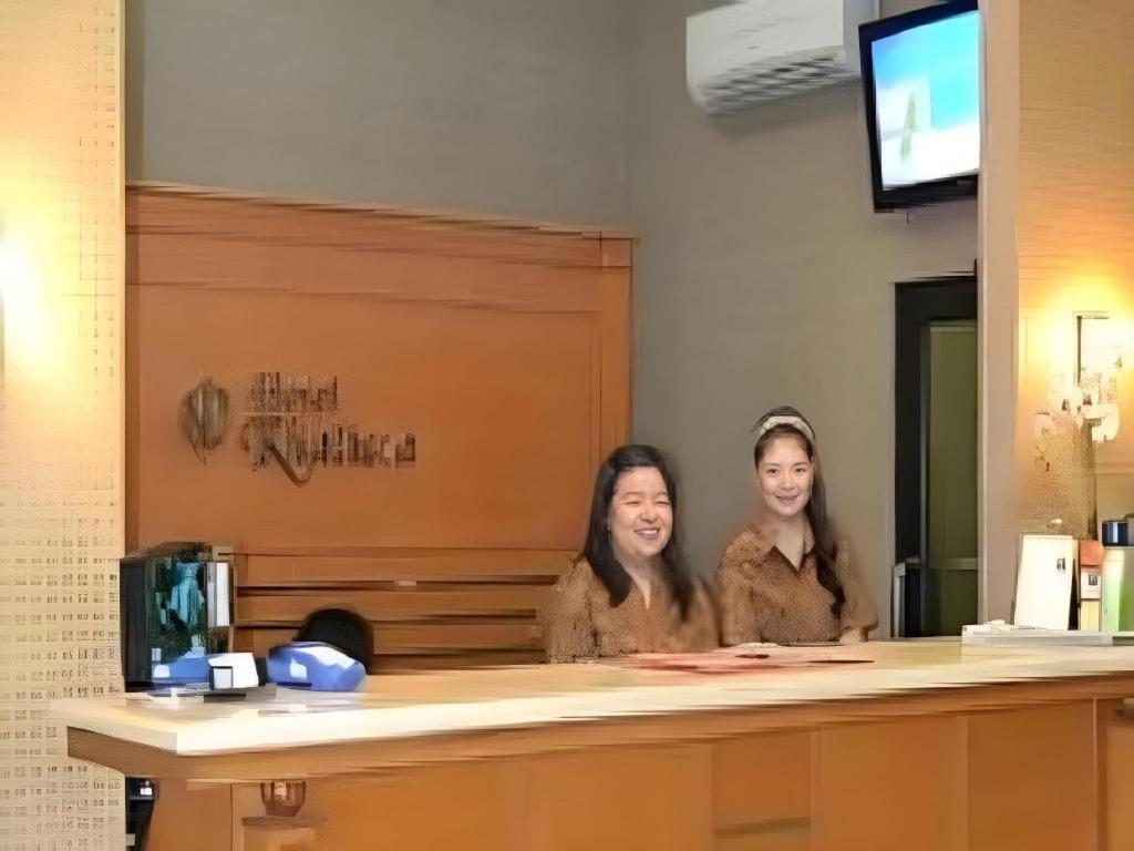 Hotel Khalista Purwakarta Esterno foto