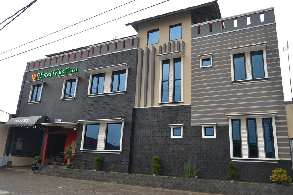 Hotel Khalista Purwakarta Esterno foto