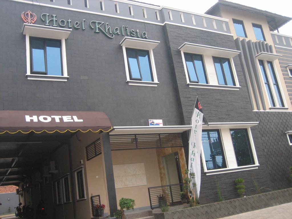 Hotel Khalista Purwakarta Esterno foto